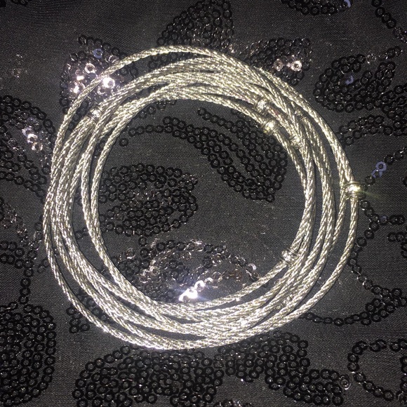 Bangle bracelets - Picture 2 of 3